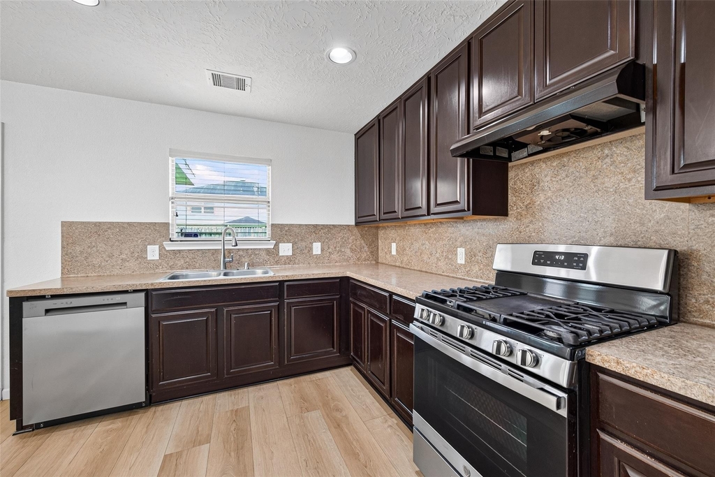 21415 Sagrantino Court - Photo 20