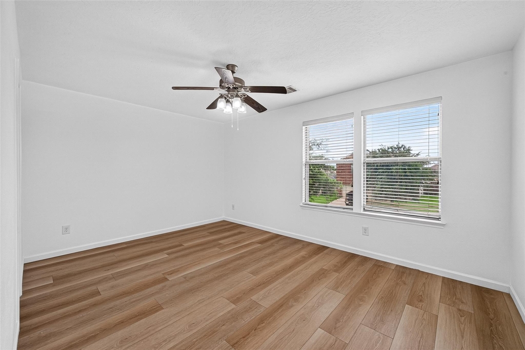 21415 Sagrantino Court - Photo 32