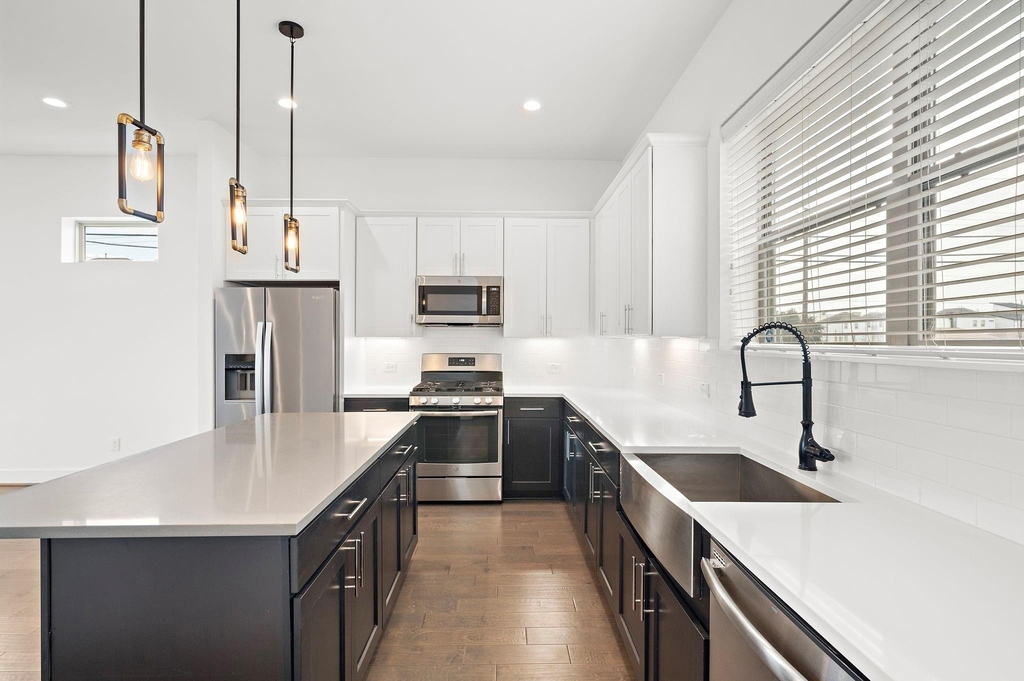 2603 Hutchins - Photo 18
