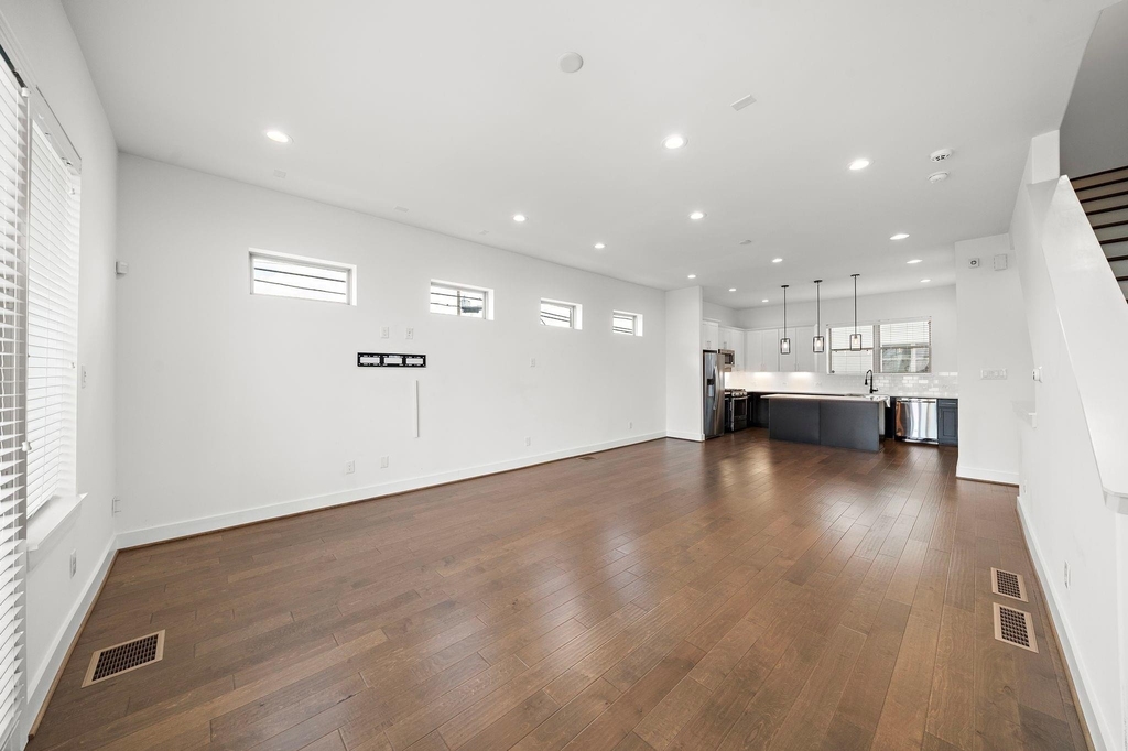 2603 Hutchins - Photo 13