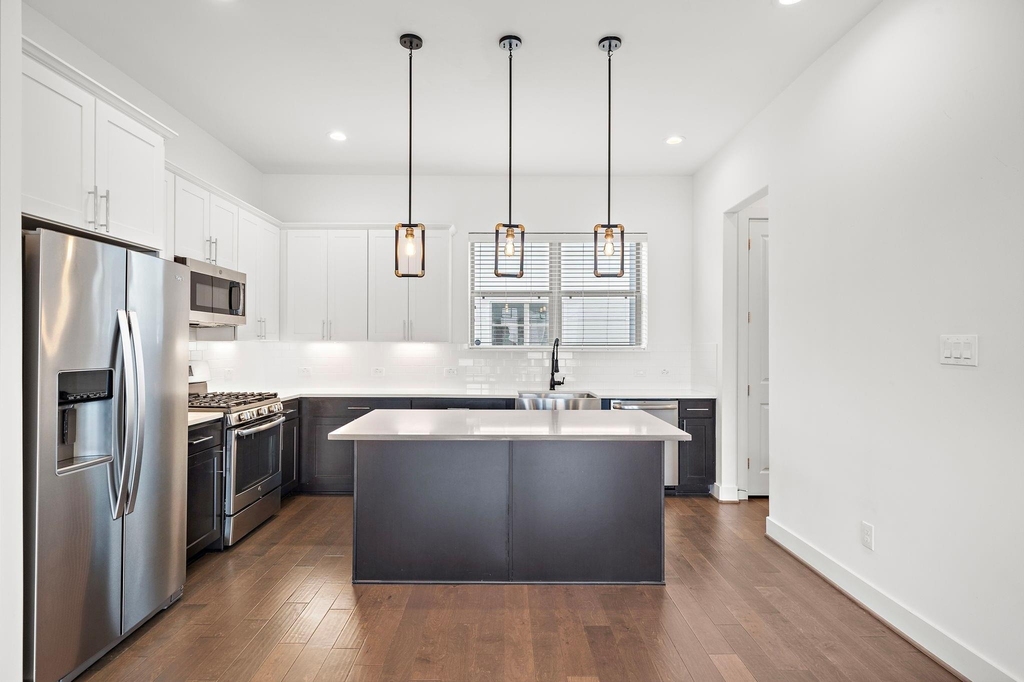 2603 Hutchins - Photo 17