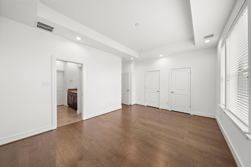 2603 Hutchins - Photo 25