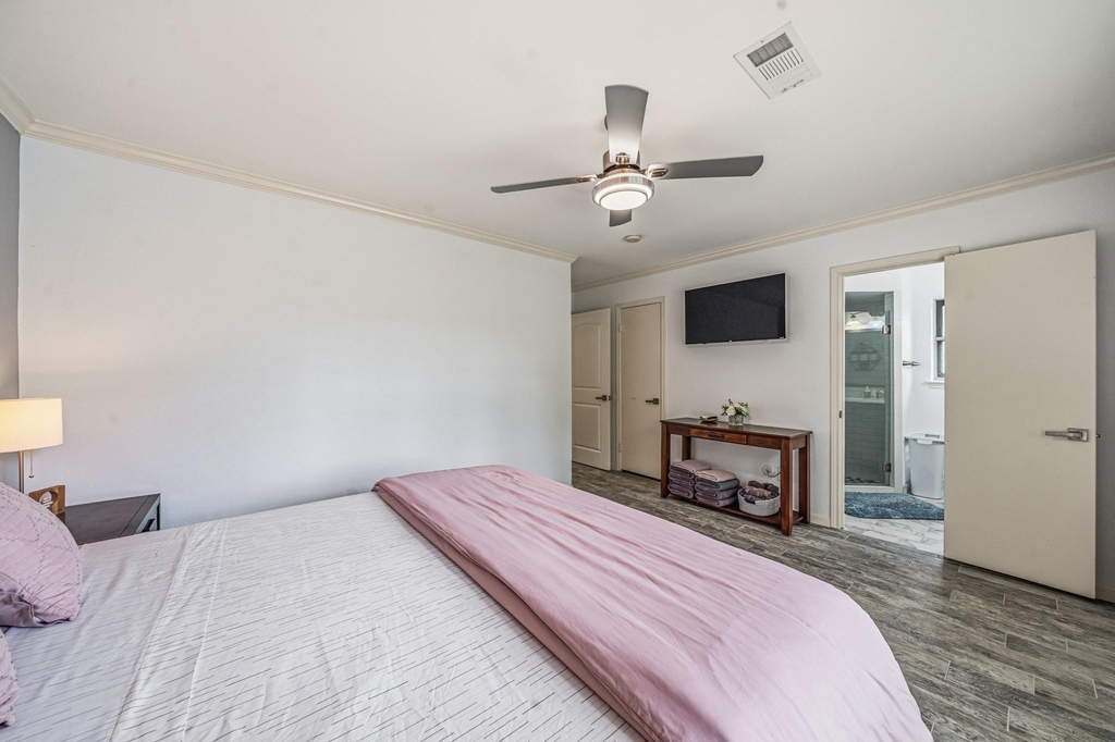 8426 Edgemoor Drive - Photo 18