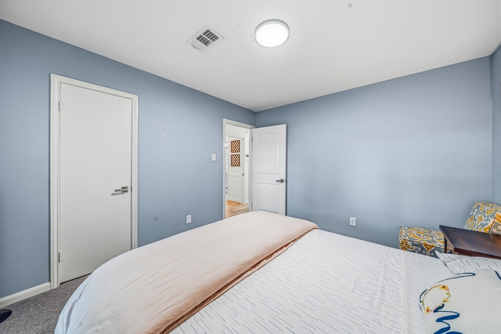 8426 Edgemoor Drive - Photo 28