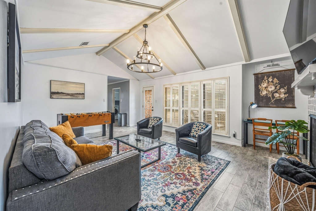 8426 Edgemoor Drive - Photo 7