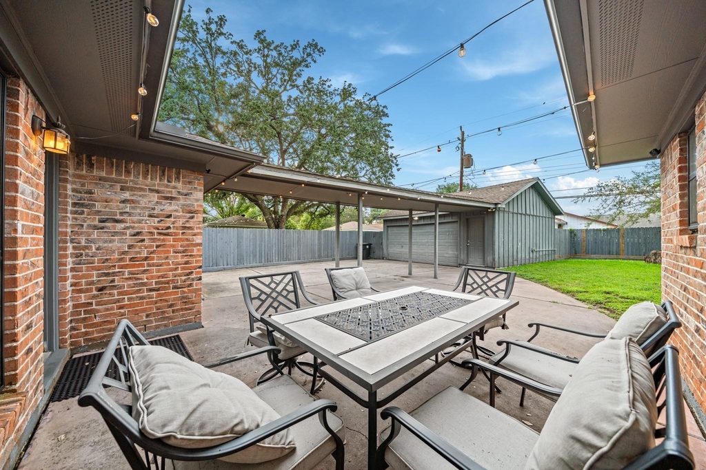 8426 Edgemoor Drive - Photo 33