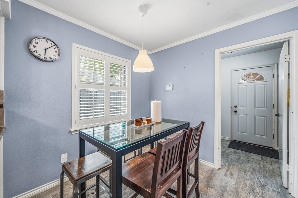 8426 Edgemoor Drive - Photo 16