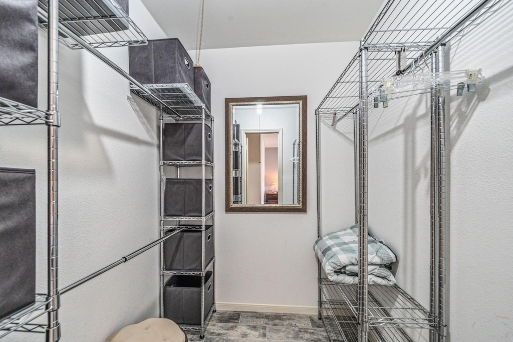 8426 Edgemoor Drive - Photo 20