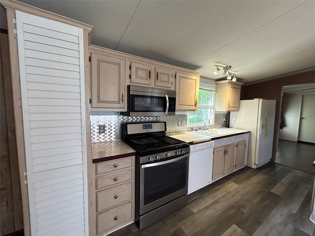 16640 Berry Road - Photo 3
