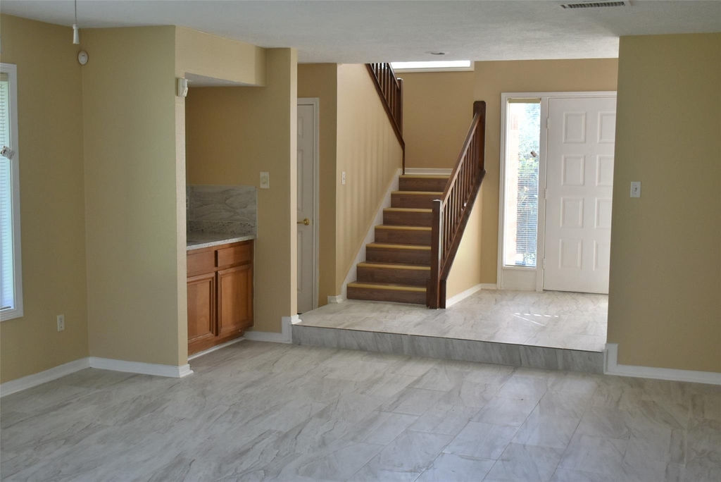 2930 Colony Drive - Photo 13
