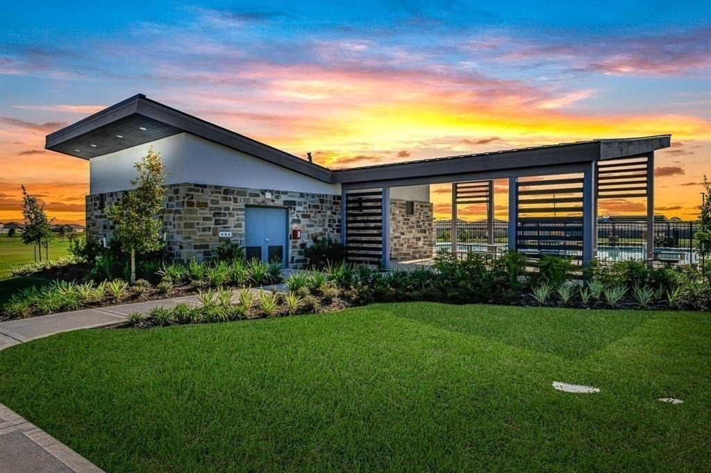 7826 Sleek Flock Lane - Photo 16