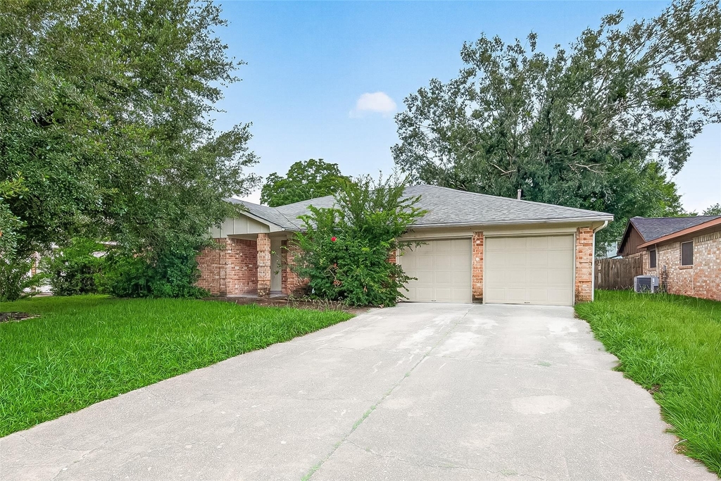 7214 Addicks Clodine Road - Photo 0