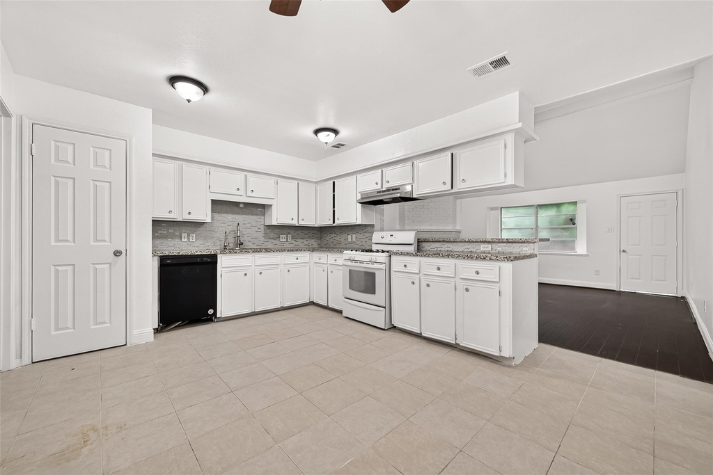7214 Addicks Clodine Road - Photo 20