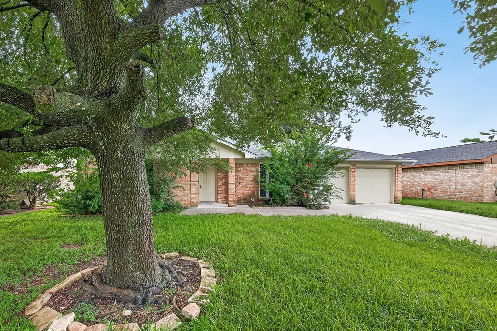 7214 Addicks Clodine Road - Photo 1