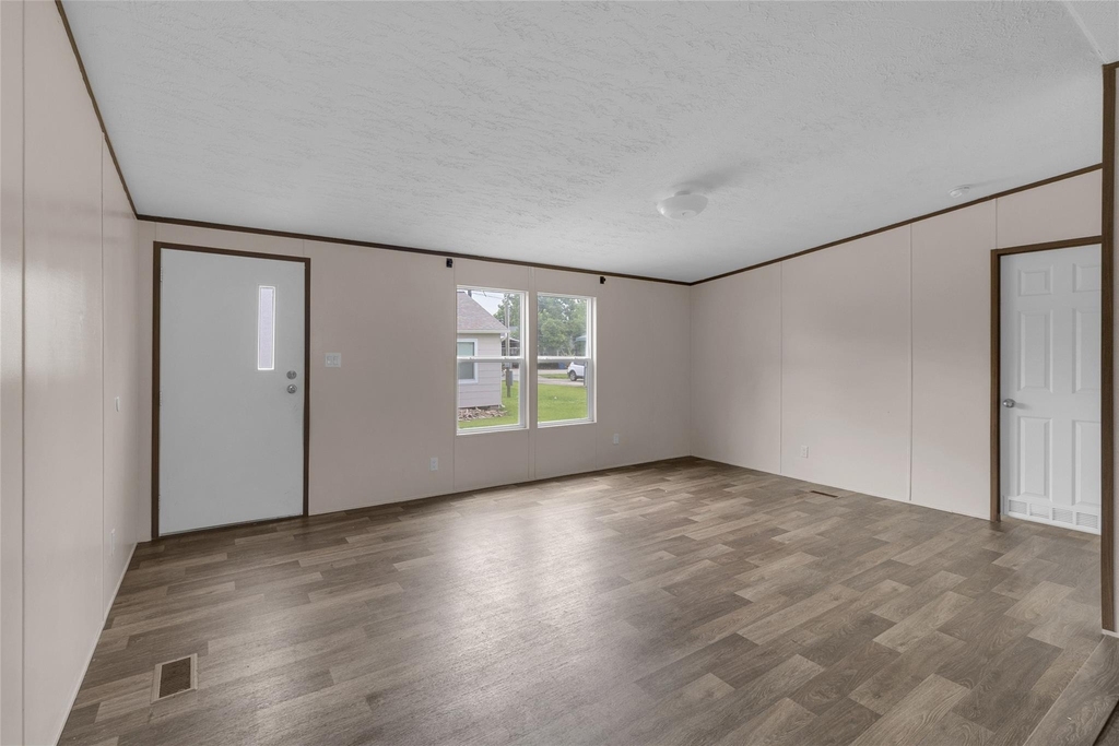 5313 2nd St - Photo 8