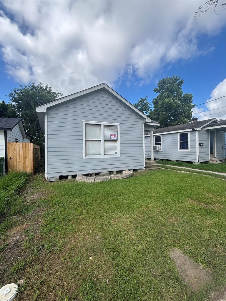 7910 Ford Street - Photo 2