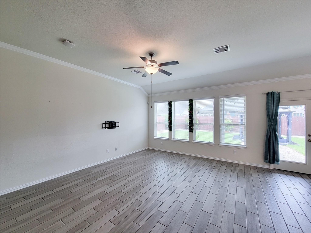 28638 Monarch Cliffs Drive - Photo 8