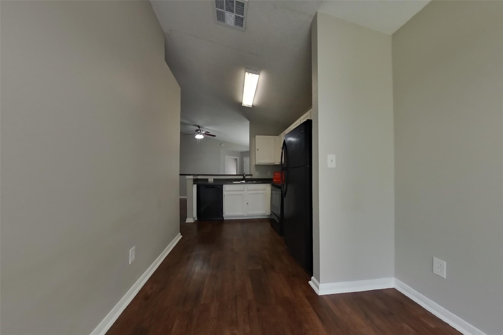 3150 Kelling Street - Photo 3