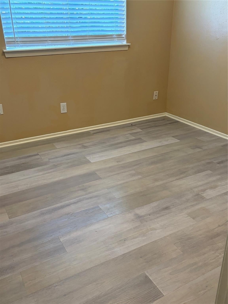 10722 Highland Woods Drive - Photo 6