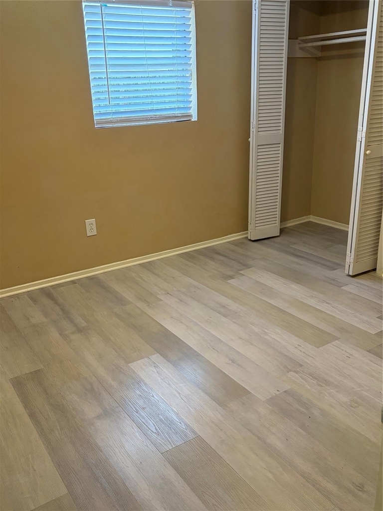 10722 Highland Woods Drive - Photo 5