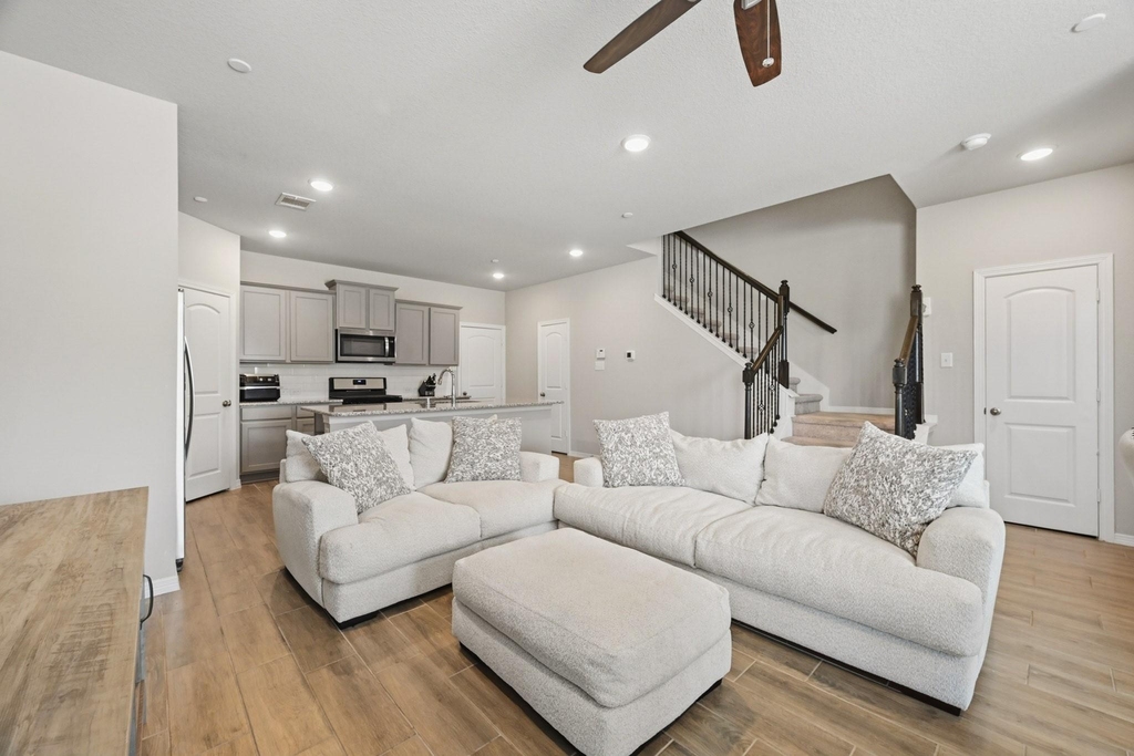 8050 Scanlan Trace - Photo 2