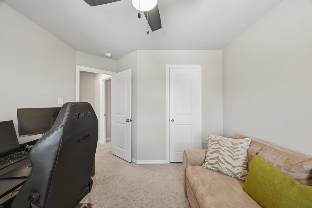 8050 Scanlan Trace - Photo 22
