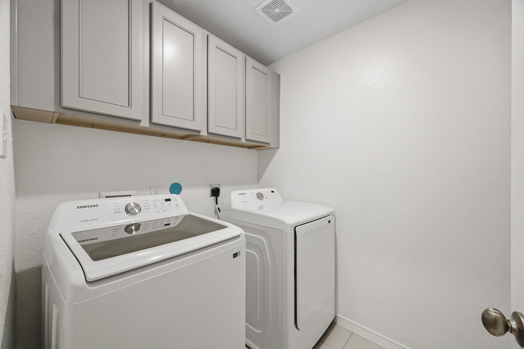 8050 Scanlan Trace - Photo 26