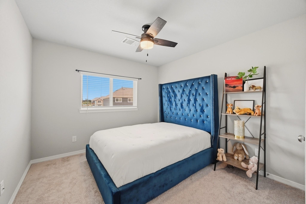 8050 Scanlan Trace - Photo 5