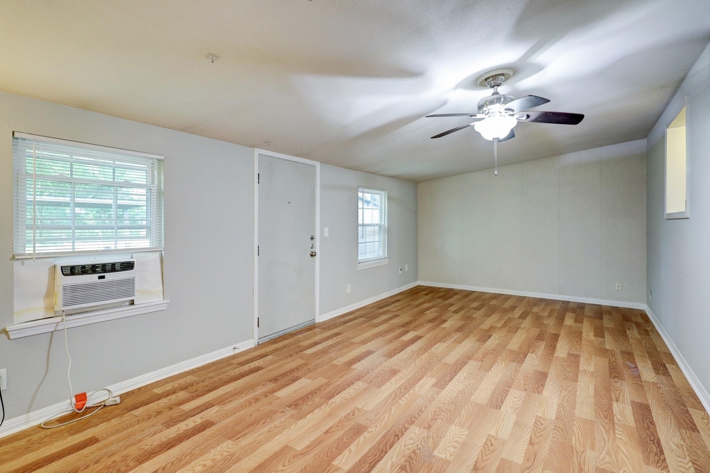 9193 Lucille Lane - Photo 16