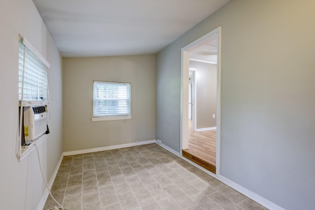 9193 Lucille Lane - Photo 6