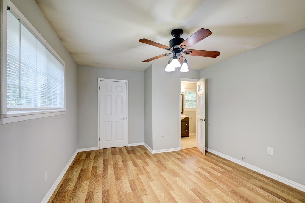 9193 Lucille Lane - Photo 24