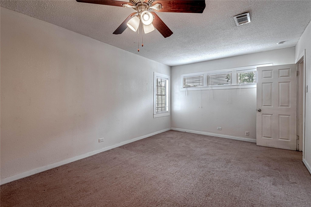 2538 Sycamore Avenue - Photo 12