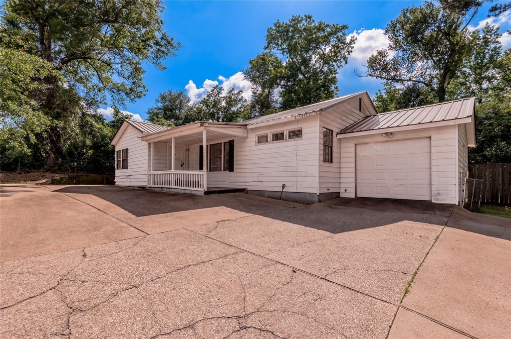 2538 Sycamore Avenue - Photo 23
