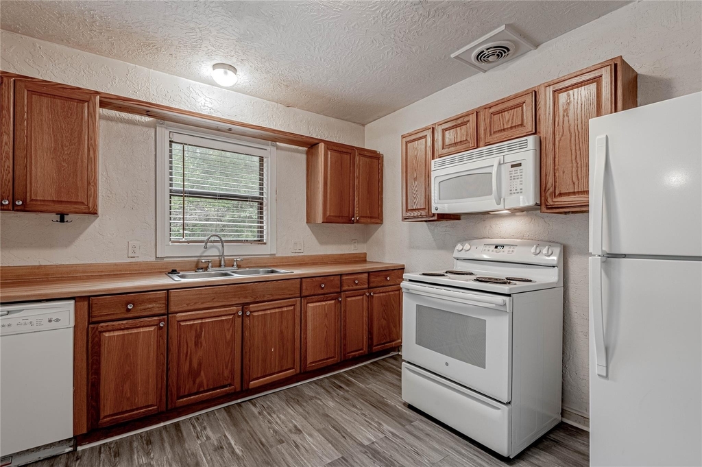 2538 Sycamore Avenue - Photo 10