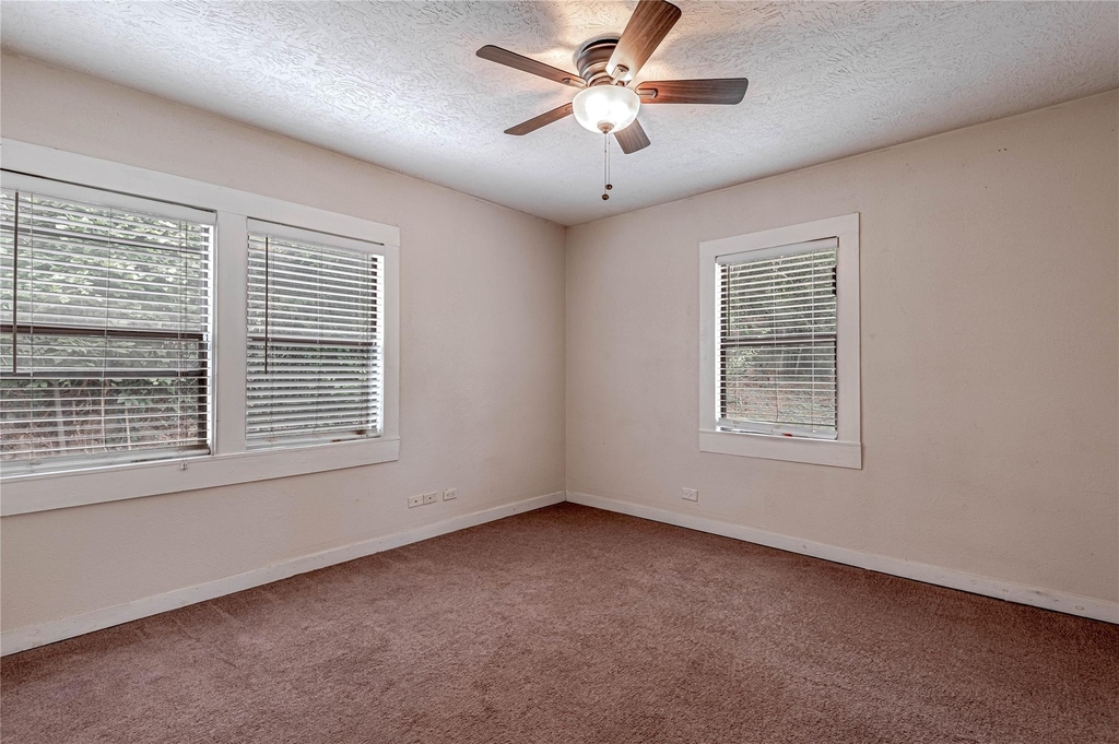2538 Sycamore Avenue - Photo 19