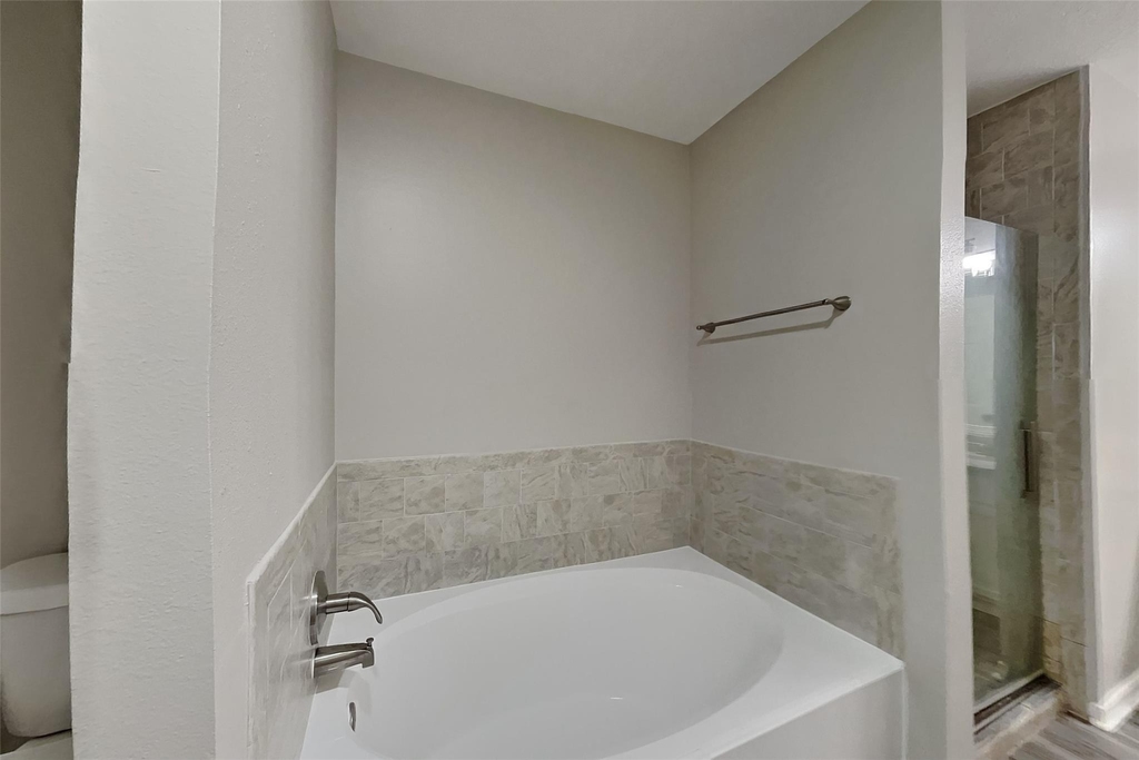 16127 Hilton Head Lane - Photo 10