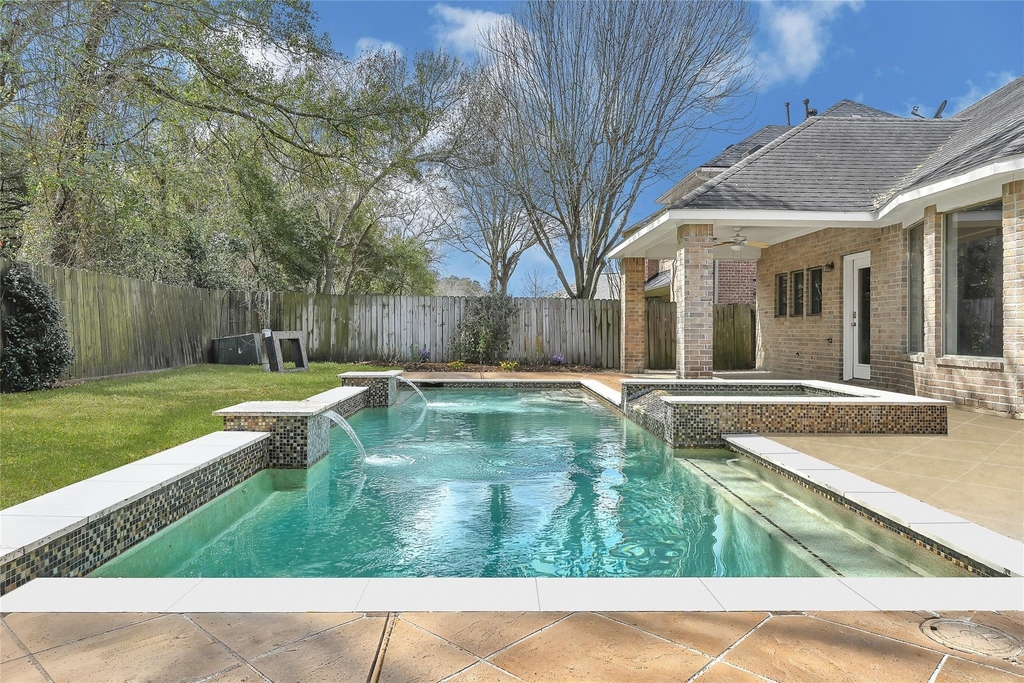 21327 Pennshore Lane - Photo 0