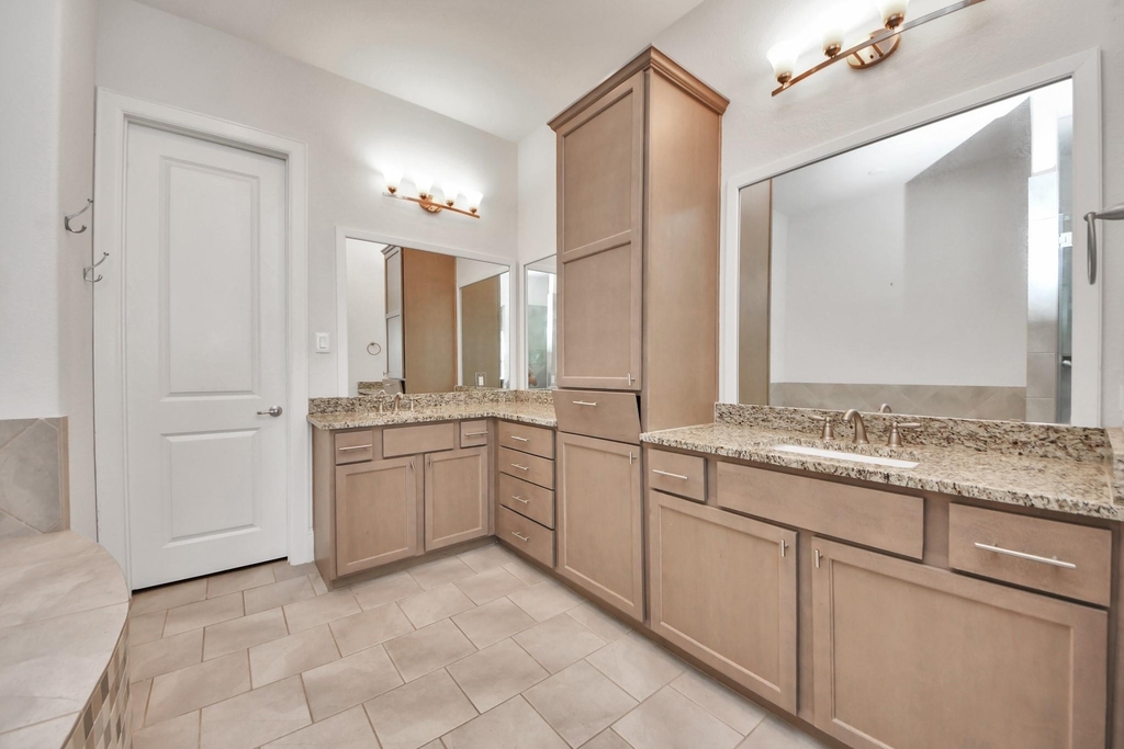 2606 Madeline Grove Drive - Photo 27