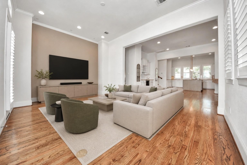 2606 Madeline Grove Drive - Photo 3