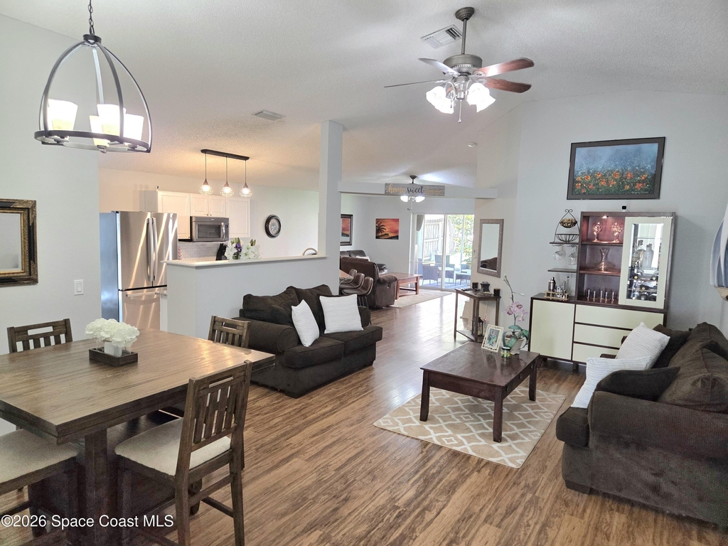 2317 Deercroft Drive - Photo 2