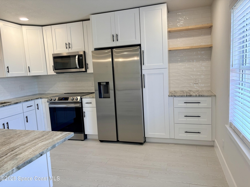 909 S Colonial Court - Photo 5