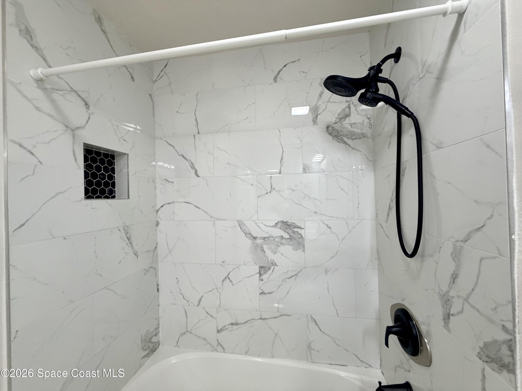 909 S Colonial Court - Photo 9