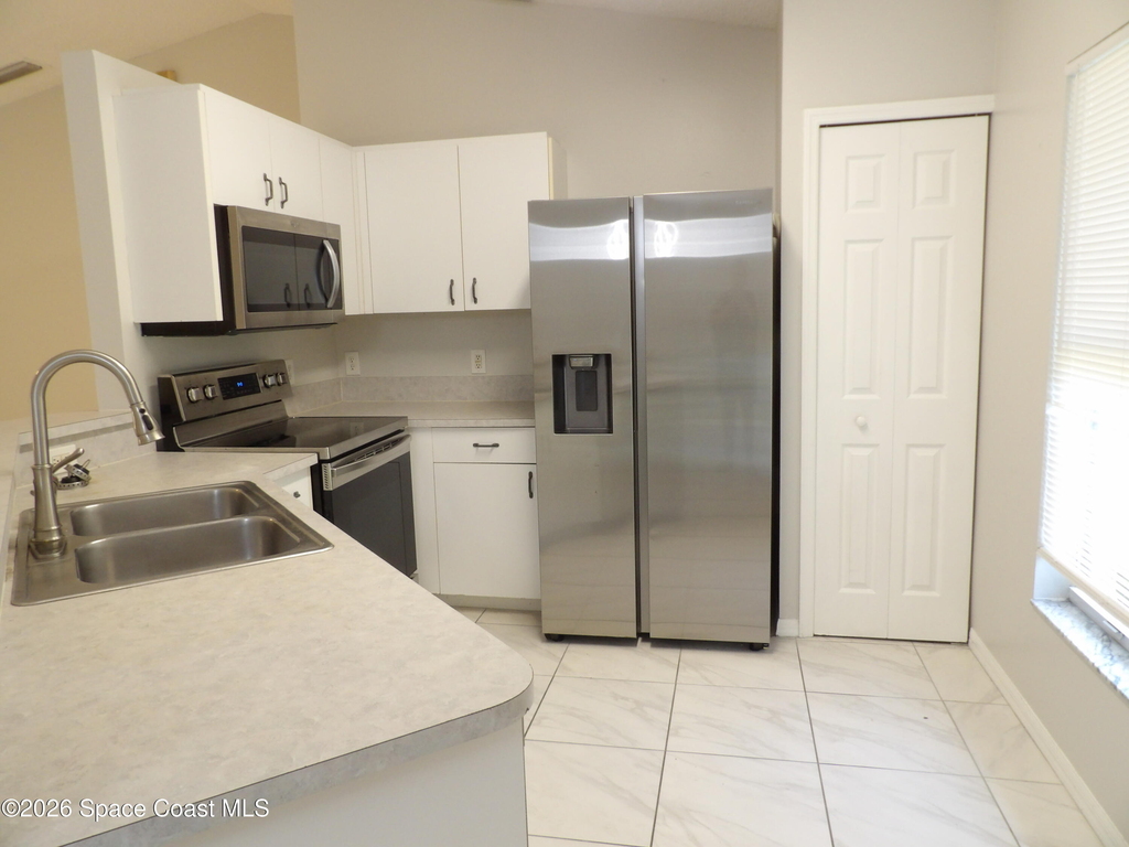 998 Camden Avenue Nw - Photo 8
