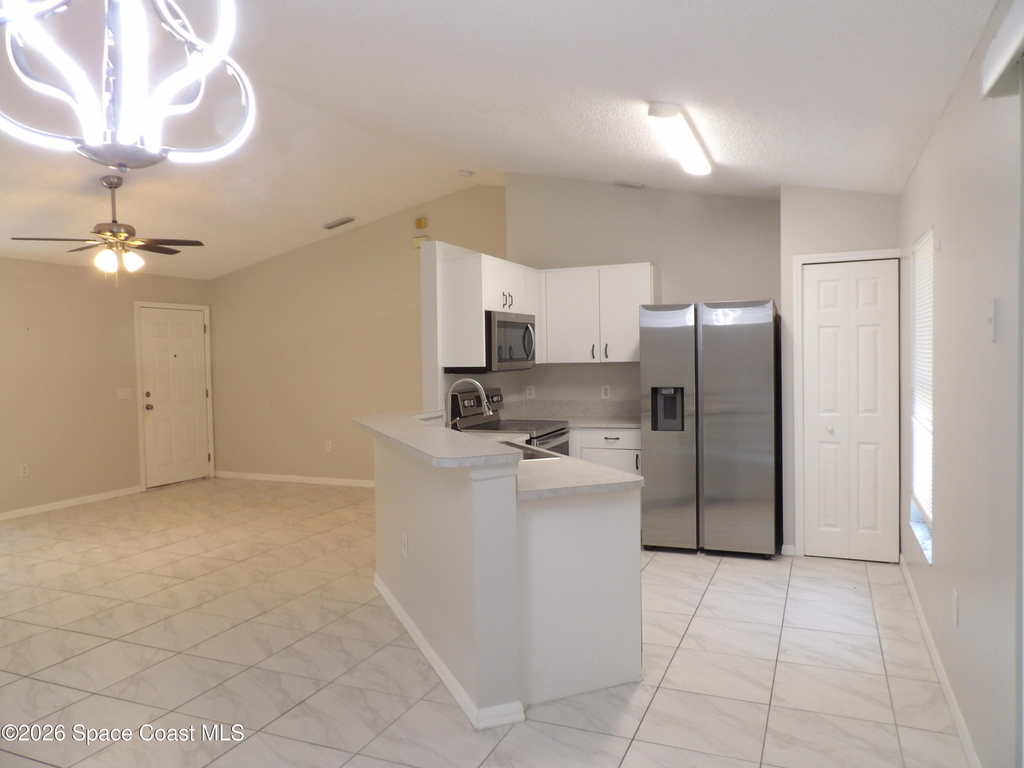 998 Camden Avenue Nw - Photo 7
