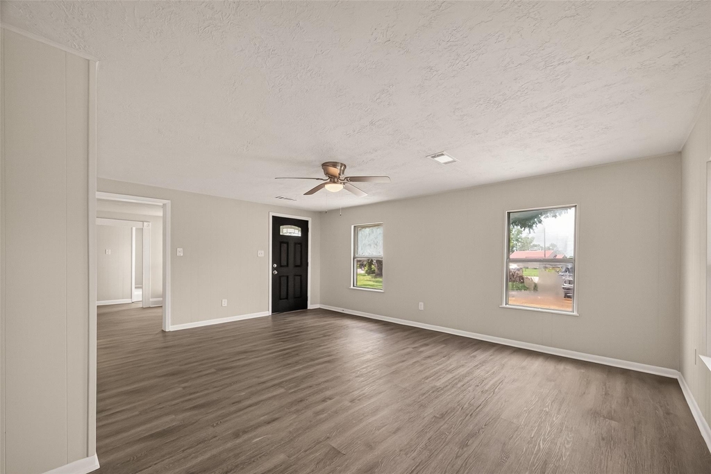 2303 N Cleveland Street - Photo 6