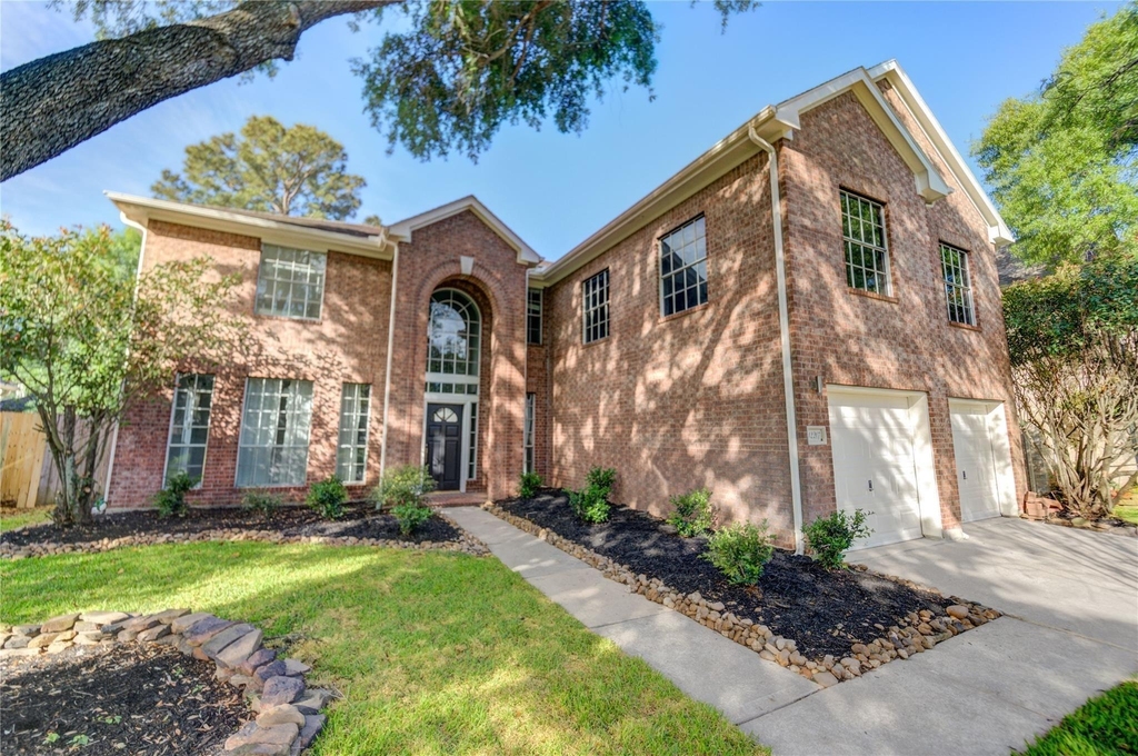 12207 Lakewood Glade Court - Photo 2