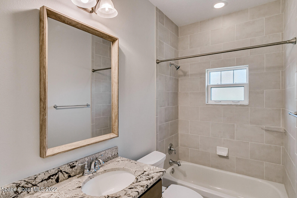 1398 Tullagee Avenue - Photo 6