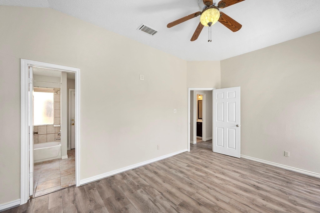 15419 Scenic Haven Drive - Photo 11