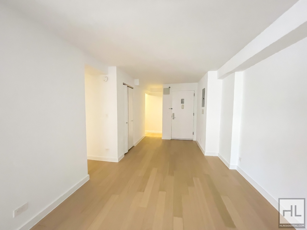 East 39th Street - Photo 1