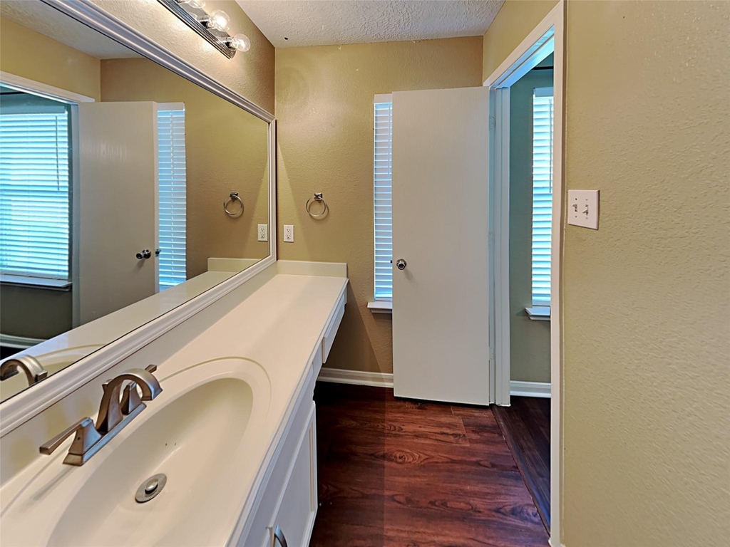 29231 Legends Green Drive - Photo 10
